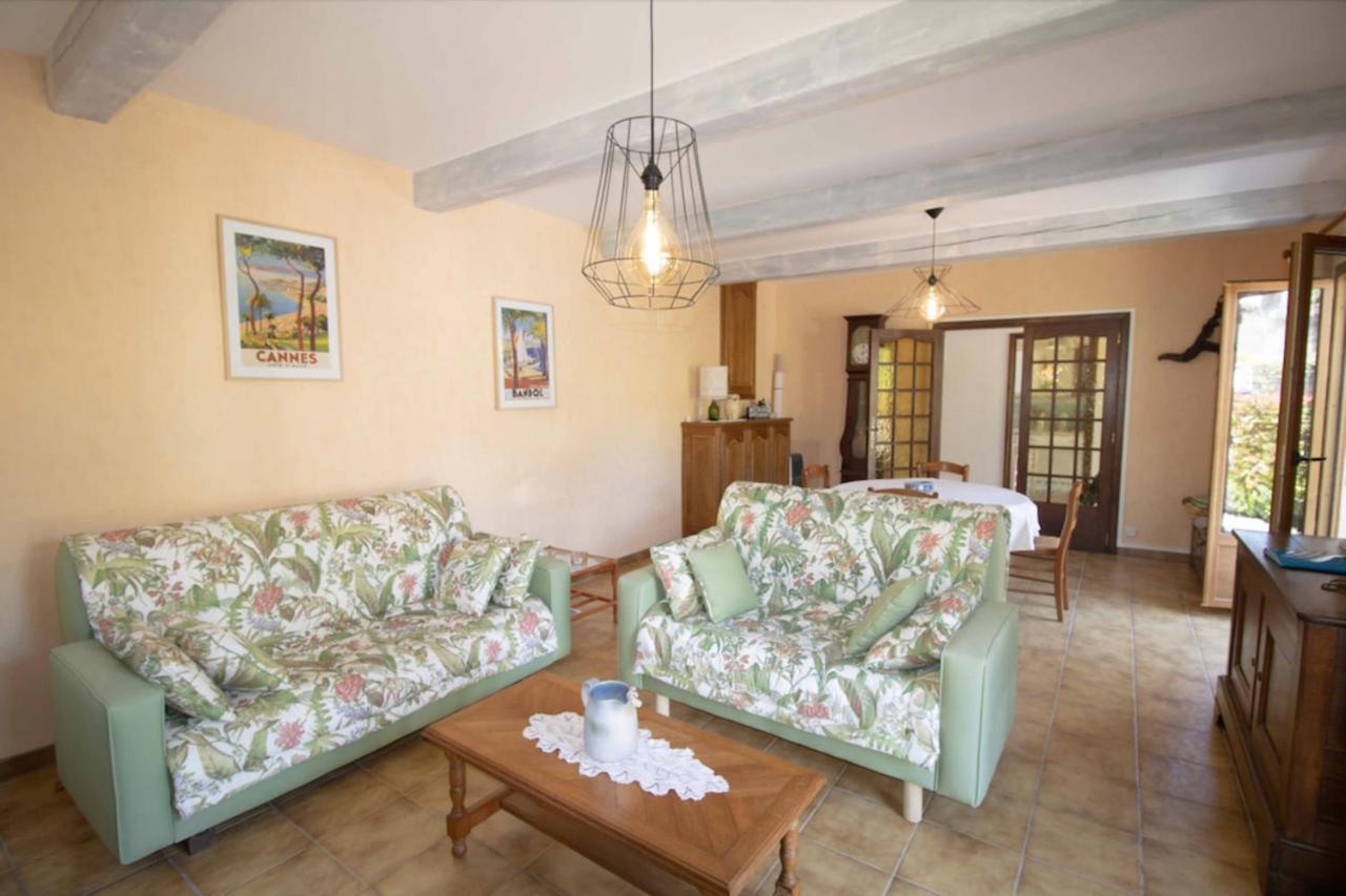 Large Spacious House In Fréjus 외부 사진